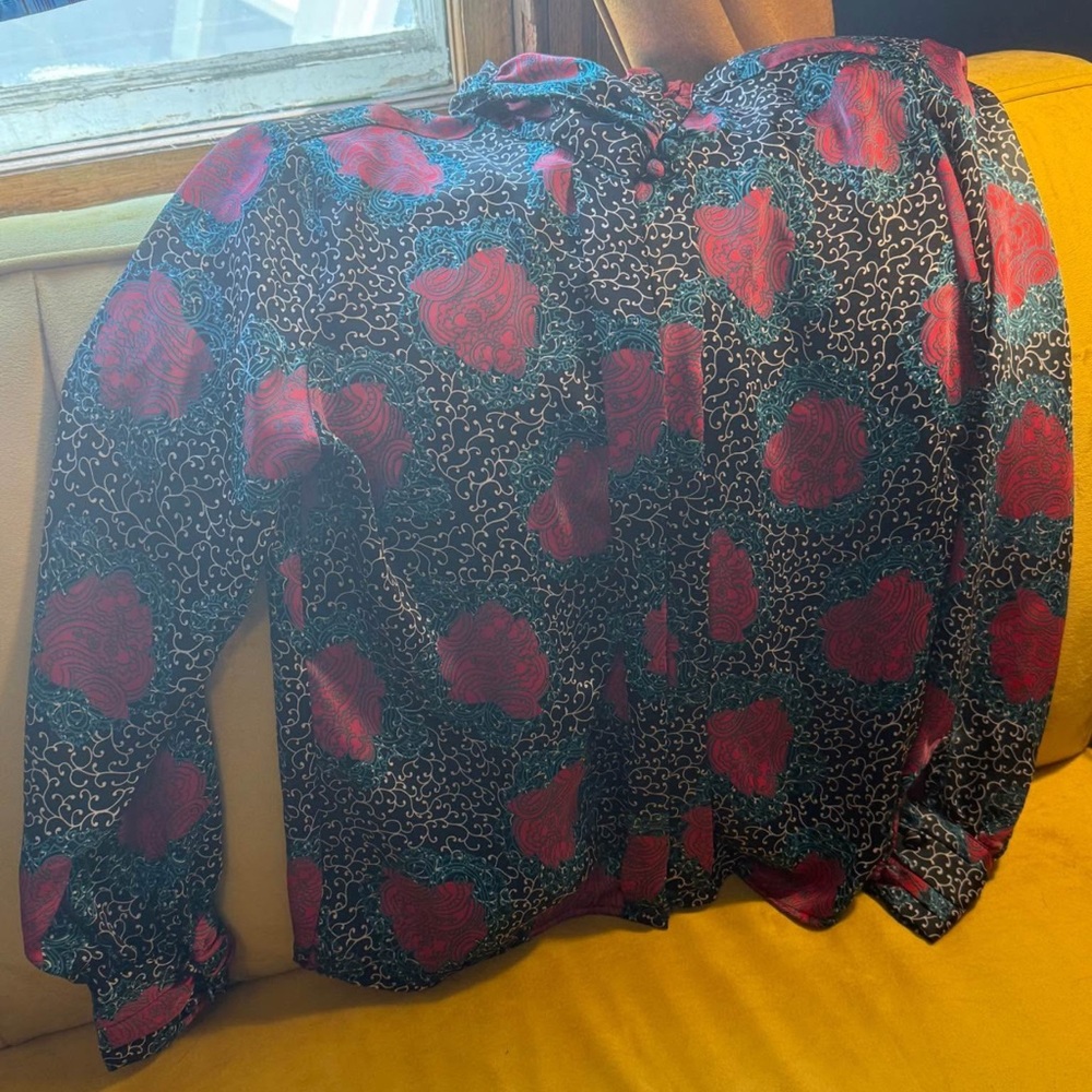 Floral Patterned Long Sleeve Blouse